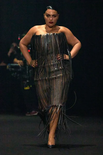 Look 8